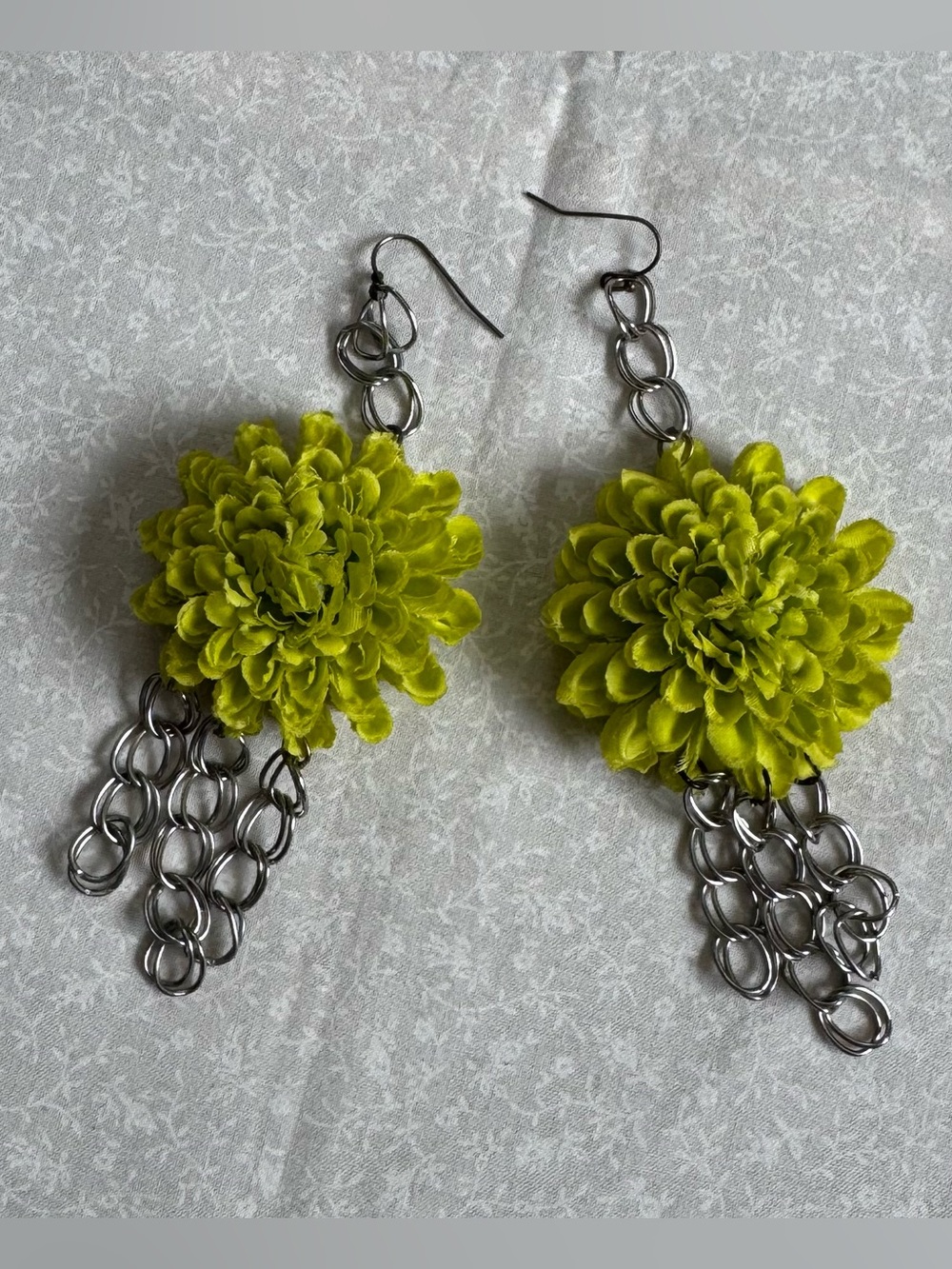 Handmade Green Chrysanthemum Floral Earrings with Chainlink Accents